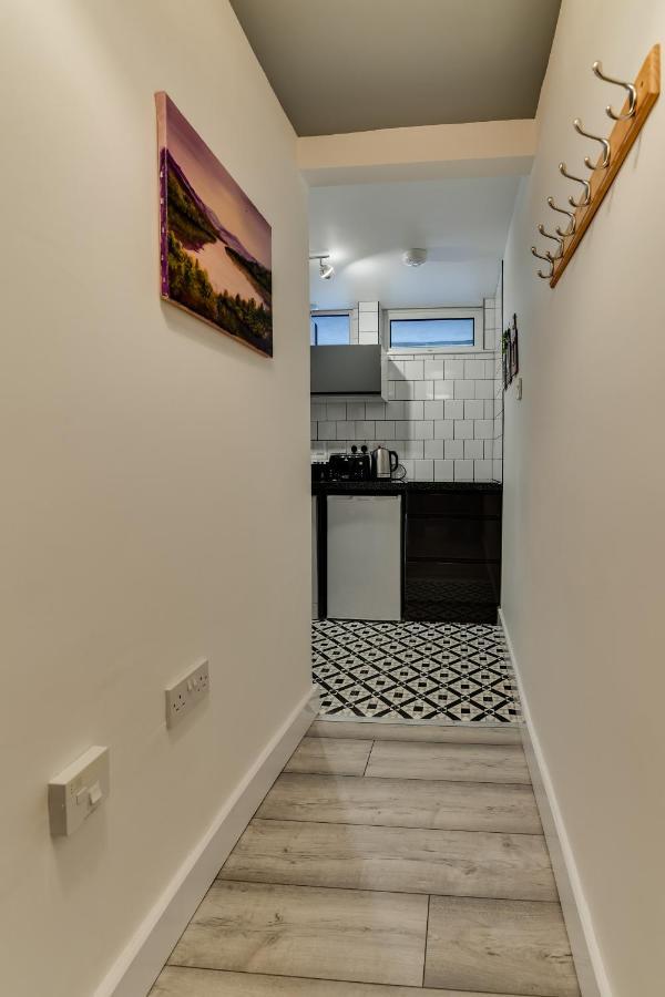 1 Bedroom Swinley Apartment L Free Parking L Wigan Royal Infirmary L Haigh Hall L Central Location ภายนอก รูปภาพ