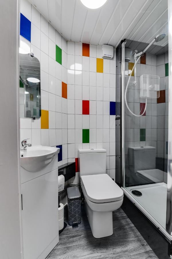1 Bedroom Swinley Apartment L Free Parking L Wigan Royal Infirmary L Haigh Hall L Central Location ภายนอก รูปภาพ